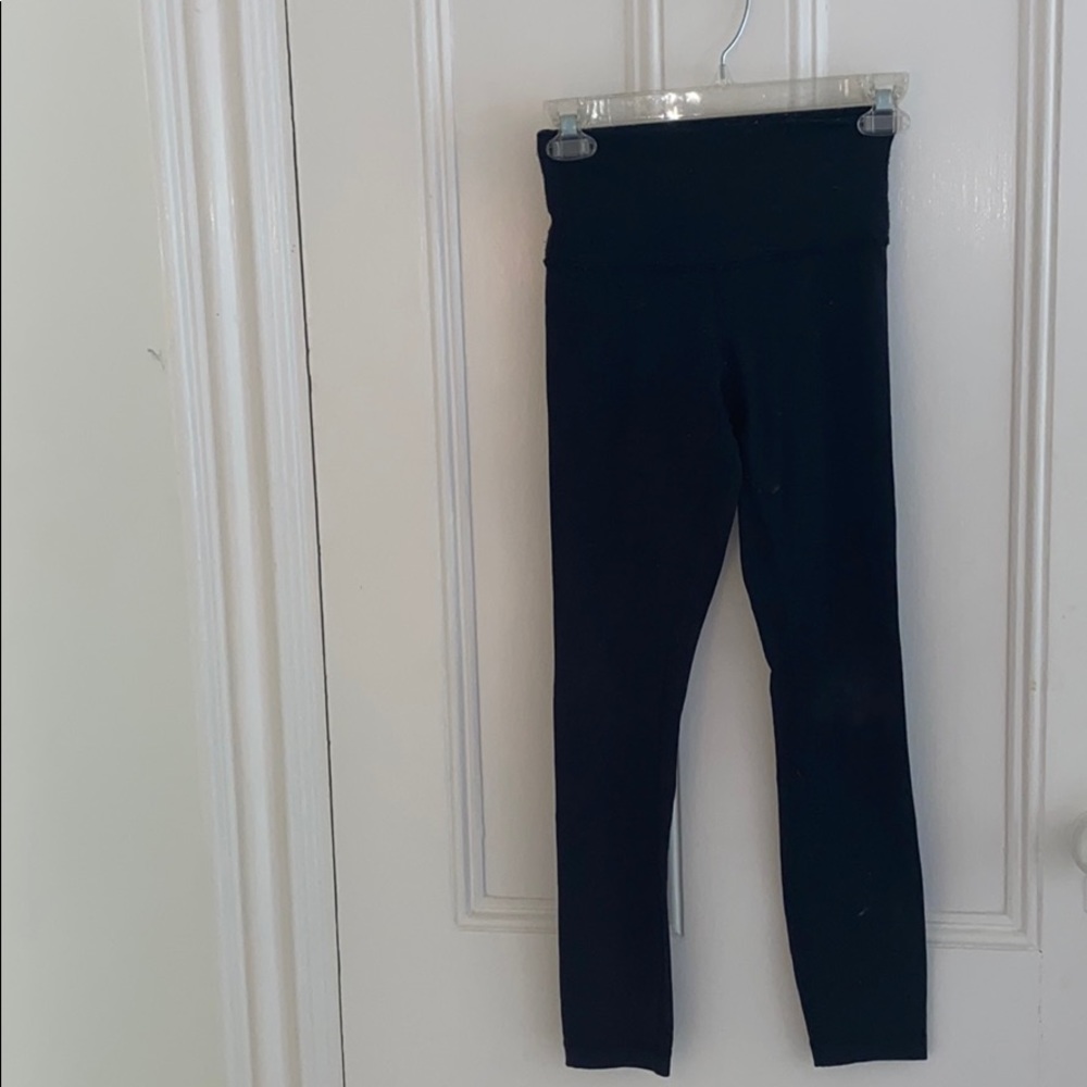 black lululemon align leggings